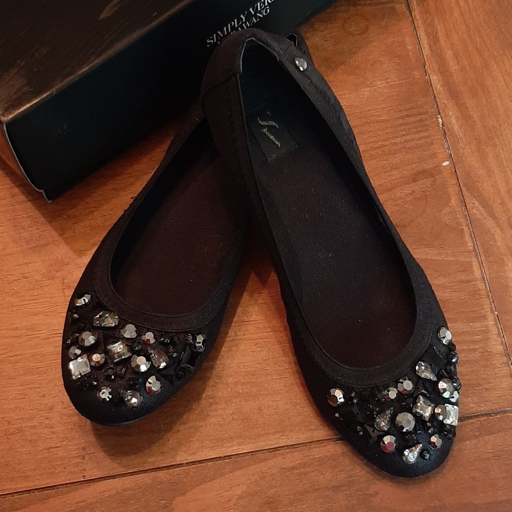 Simply Vera Wang flats